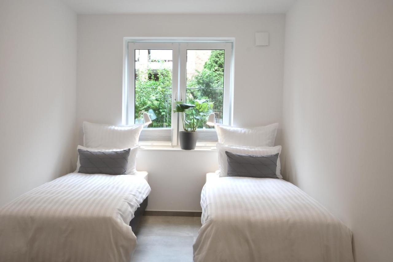 Familienfreundliche Neubauwohnung Mit Terrasse Хамбург Екстериор снимка